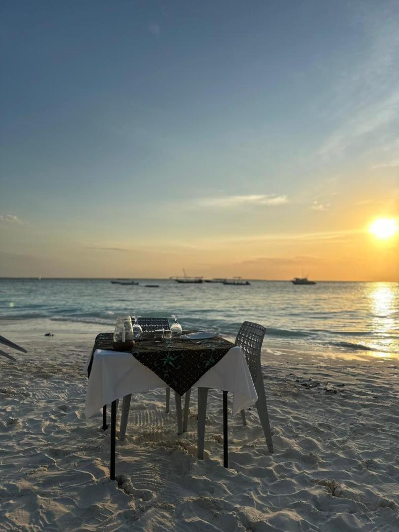 Sunset Kendwa Beach Hotel Eksteriør billede