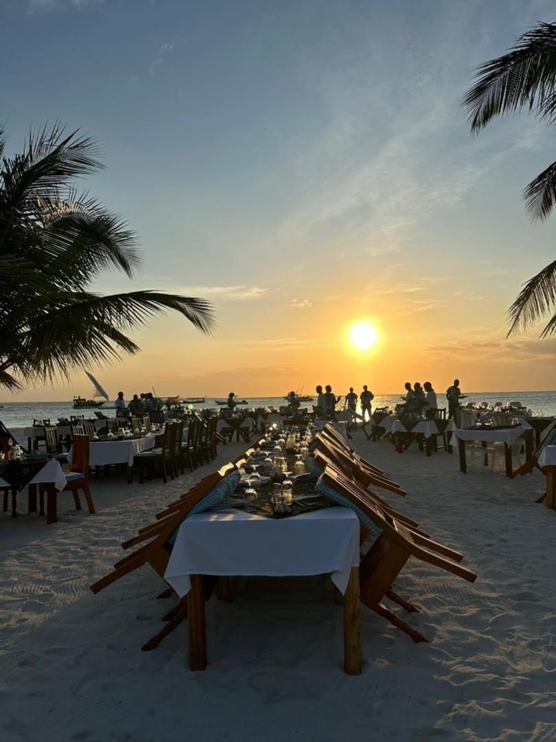 Sunset Kendwa Beach Hotel Eksteriør billede