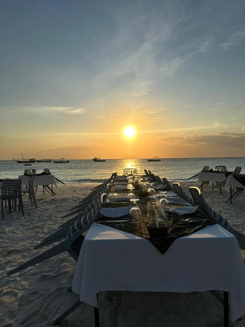 Sunset Kendwa Beach Hotel Eksteriør billede